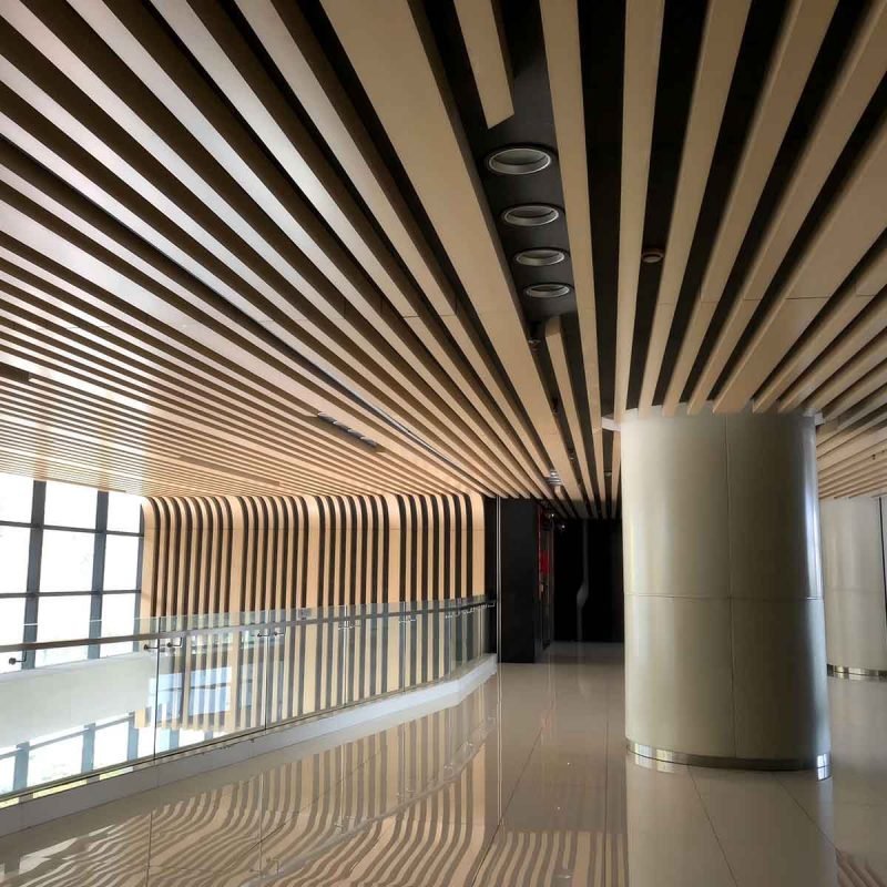 Aluminium linear metal ceiling with linear panels for architectural interior design