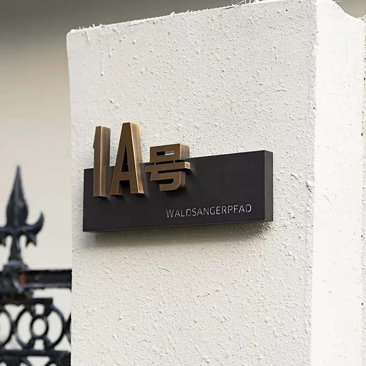 img-1