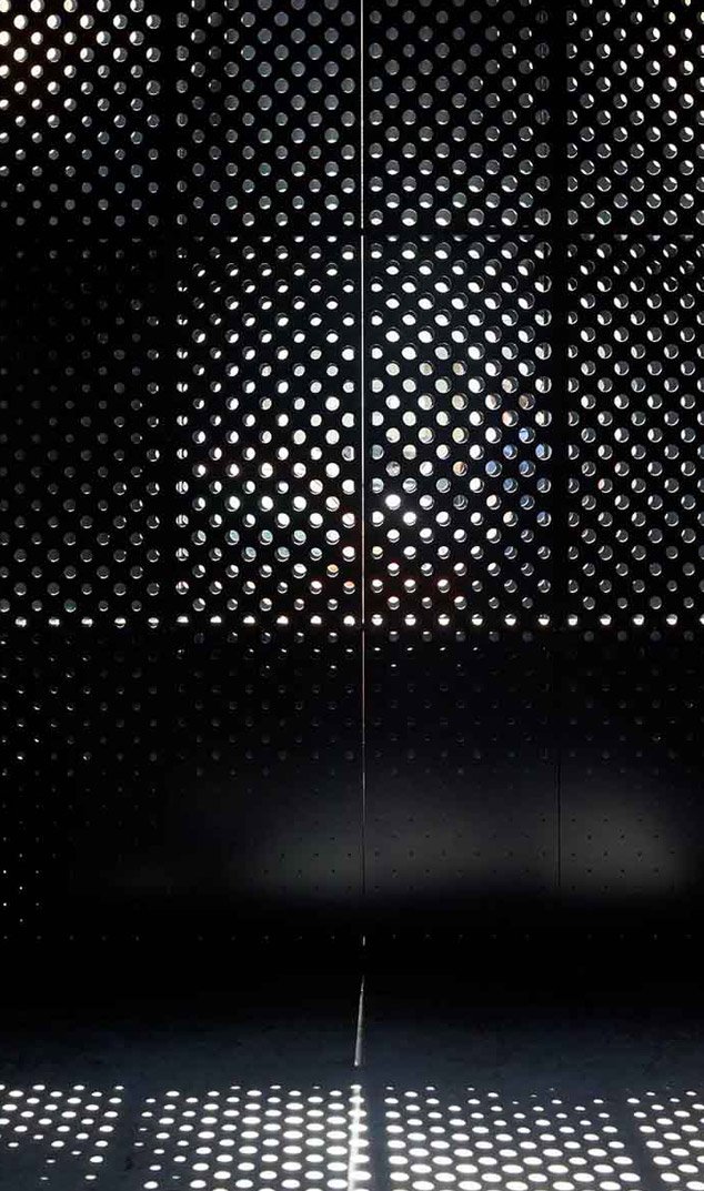 Stainless steel perforated sheets metal for modern architectural applications
