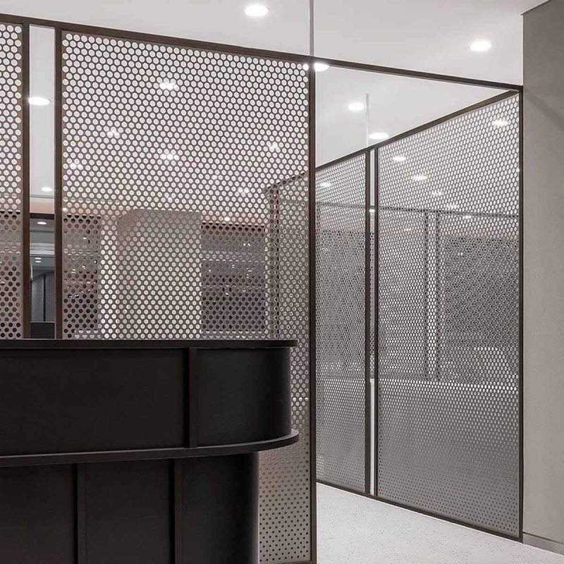 Decorative aluminium perforated metal screen panels with custom hole patterns for architectural applications