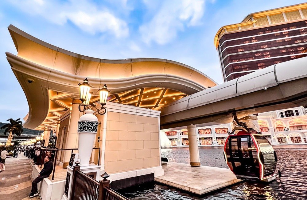Wynn Resorts (Macau) S.A. exterior featuring water ripple stainless steel panels by TBK Metal
