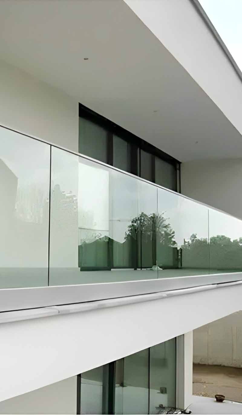 Custom architectural glass railings and balustrades for a contemporary building