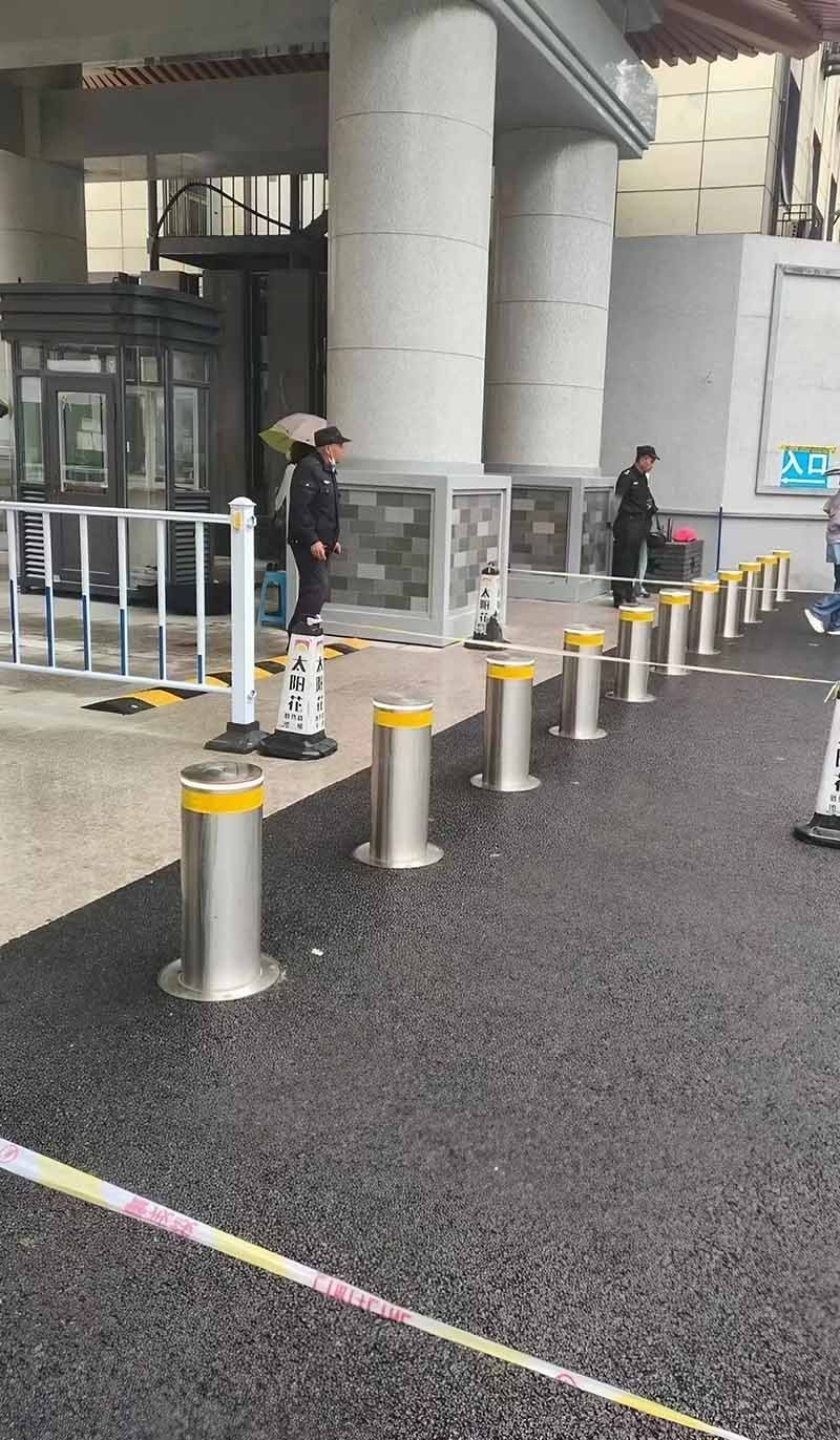 Stainless steel bollard posts for building protection and traffic management