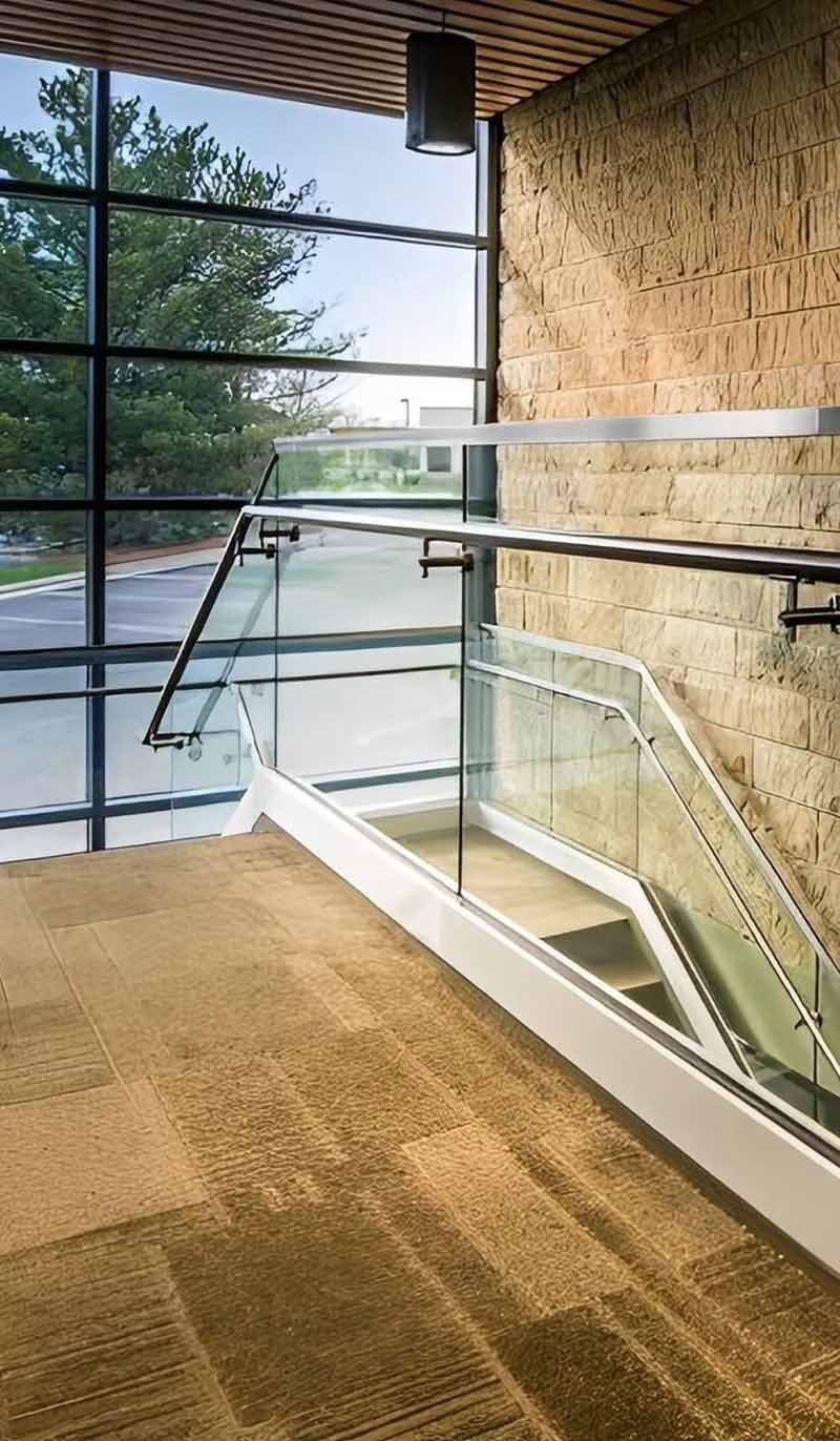 Frameless glass balustrade system for architectural projects