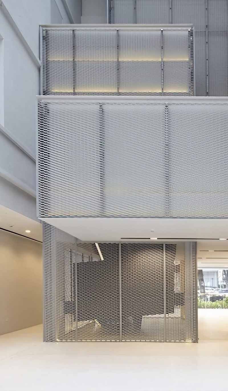 Aluminium expanded metal mesh screen architectural project