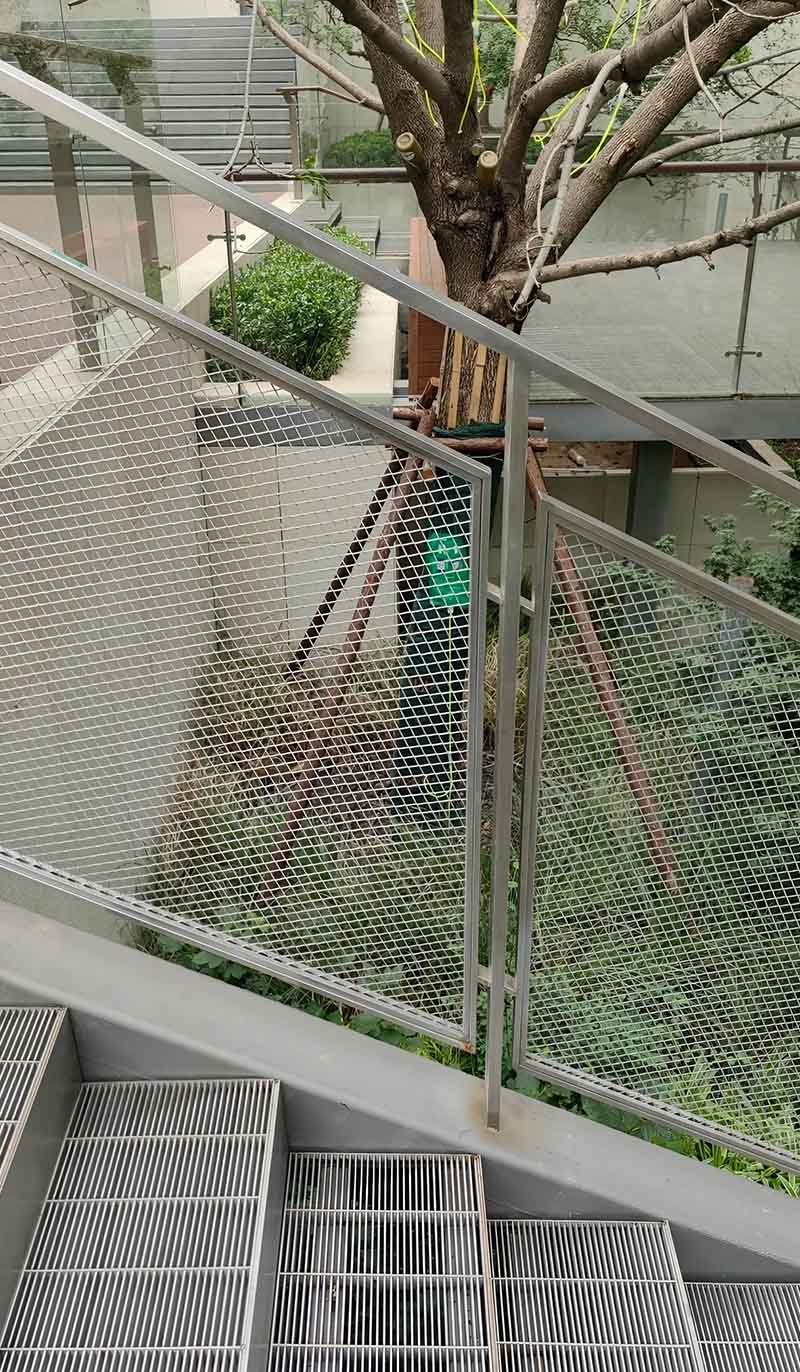 Expanded metal mesh railings and guardrails for modern architectural applications