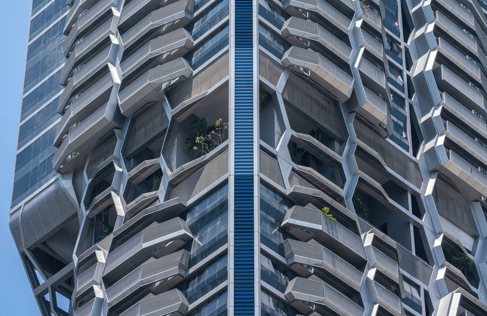 UIC Building Singapore with a flowing double-curved aluminium facade