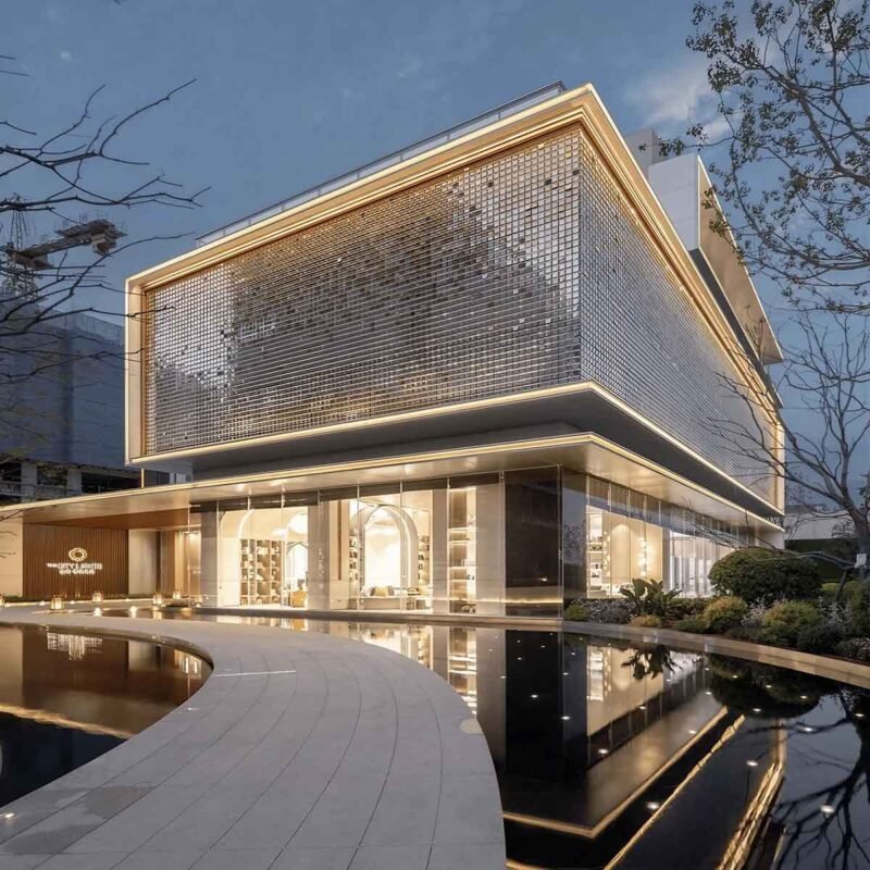 Custom kinetic facade systems for architectural projects